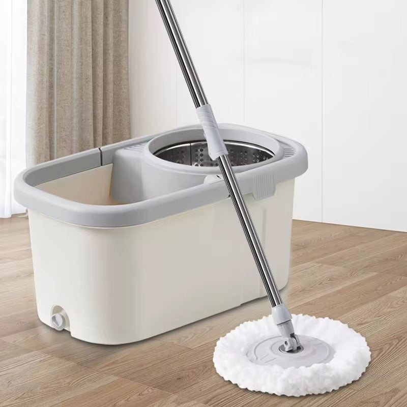 Sceau de nettoyage avec serpillière à main
