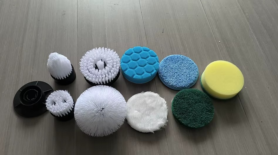 Brosse Électrique 9‑en‑1 : La Fin du Ménage Fatiguant