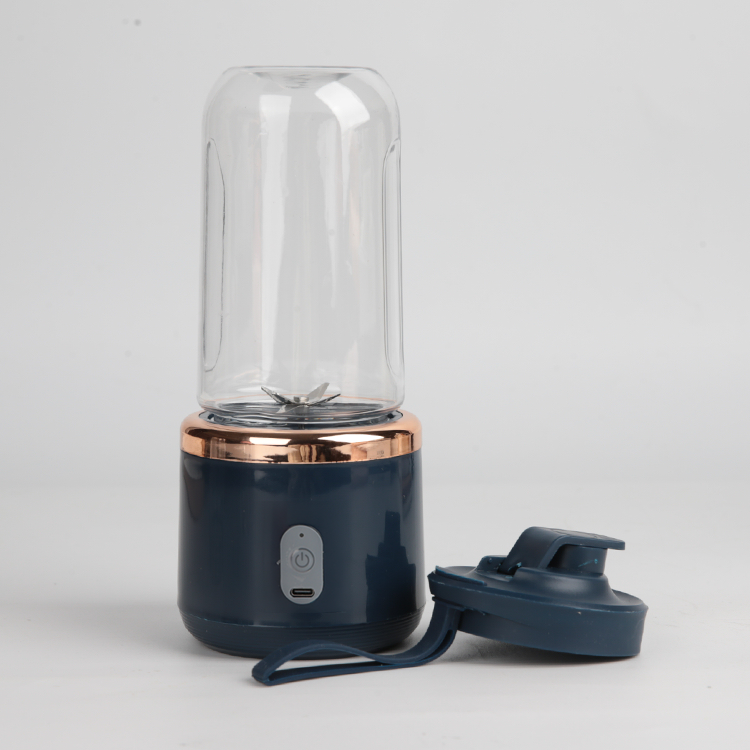 Blender rechargeable transportable